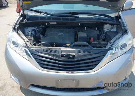 2012 Toyota Sienna Le V6 8 Passenger from USA, damaged, VIN 5TDKK3DC0CS210995